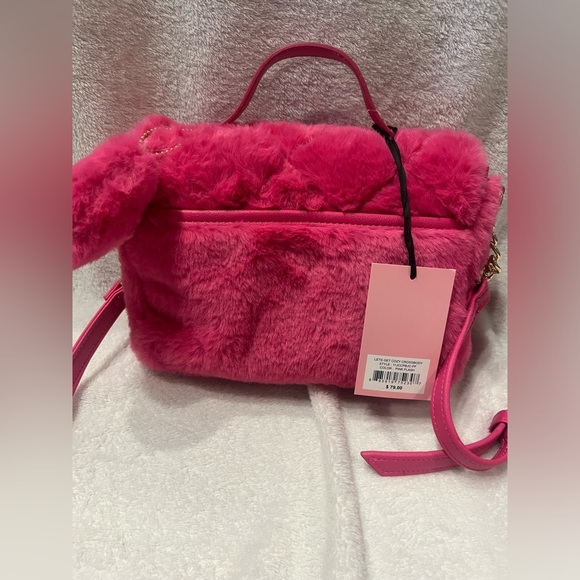 Juicy Couture “Let’s Get Cozy” Crossbody Bag | Pink Flash Faux Fur Purse | NWT - Picture 6 of 12